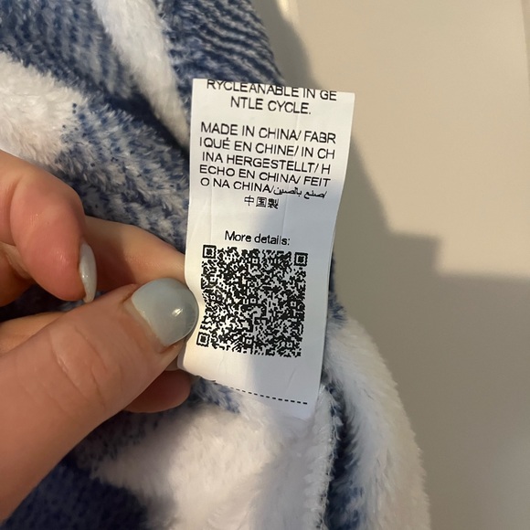 Shein Blue and White Plaid Cropped Jacket Size Small - Picture 4 of 5